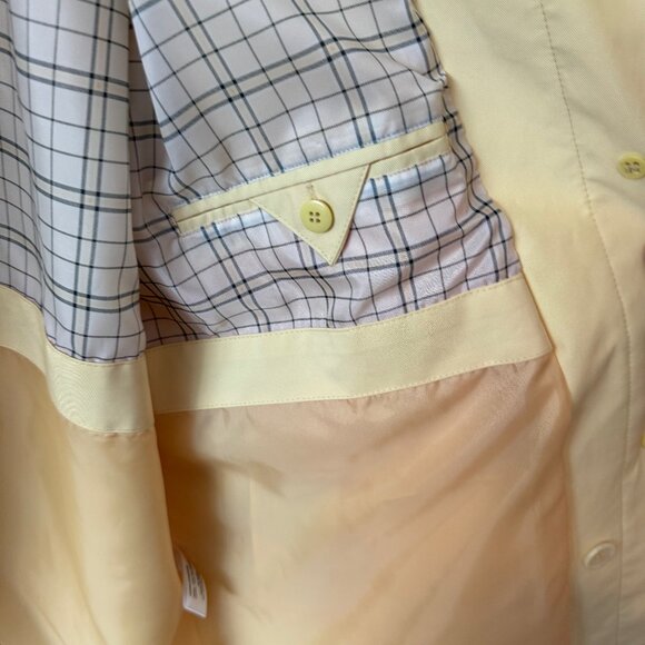 Gallery Like New Yellow Trench Rain Coat Size Large - Picture 10 of 12